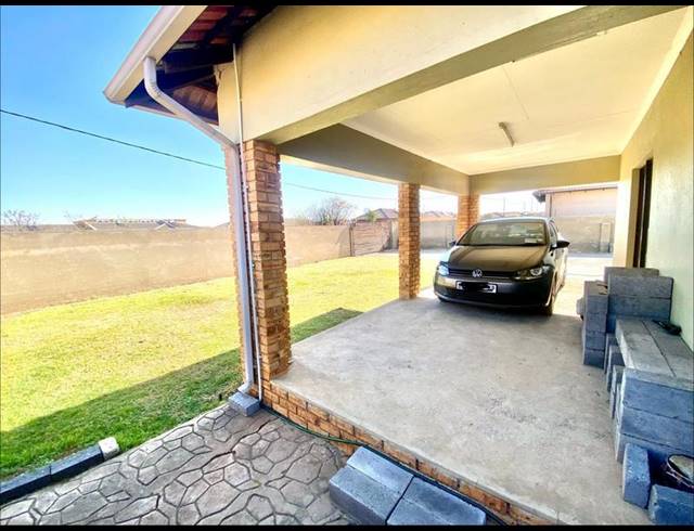 3 BEDROOM HOUSE FOR SALE IN AZAADVILLE GARDENS